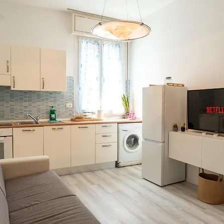 Accesso Al Mare, Perseo * Lido Adriano