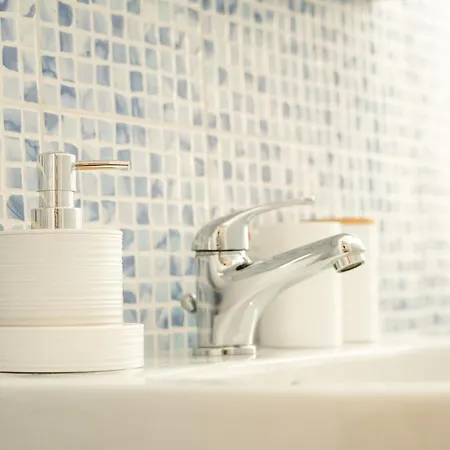 Accesso Al Mare, Perseo