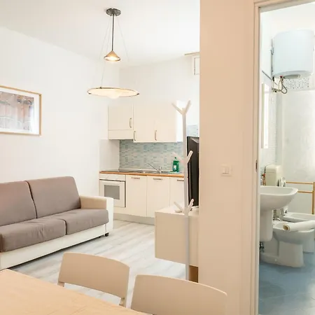 Accesso Al Mare, Perseo * Лидо-Адриано