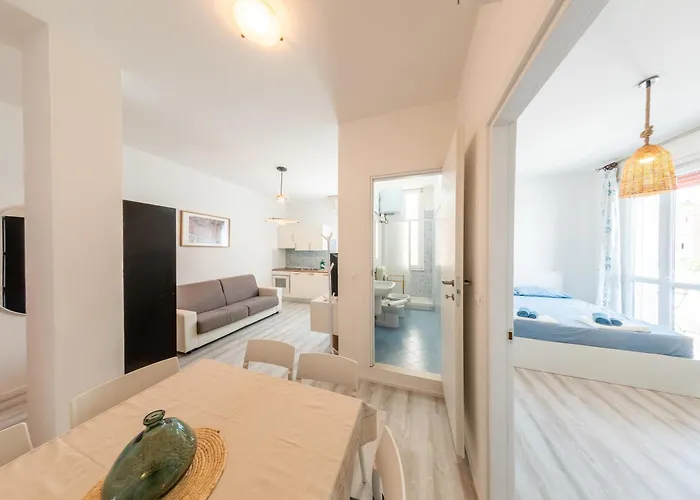 Accesso Al Mare, Perseo * ليدو أدريانو